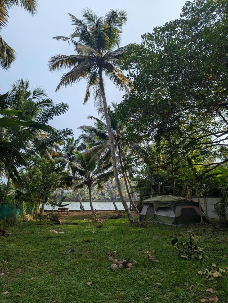 Islandstay-A Riverside Property Коллам Екстер'єр фото